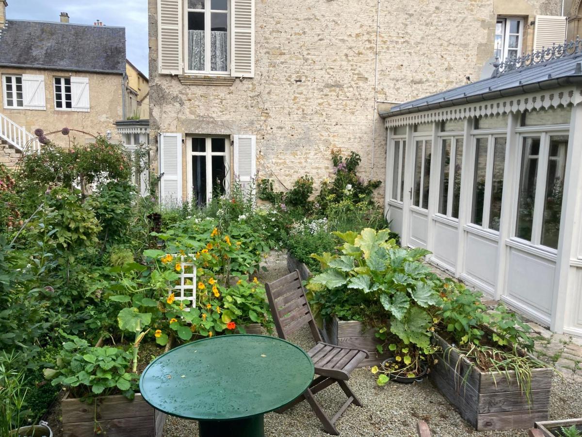 Le Clos De L'Eglise Arromanches-les-Bains Extérieur photo